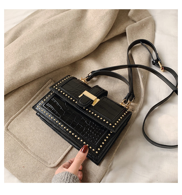 Portable rivet small square bag - Image 7