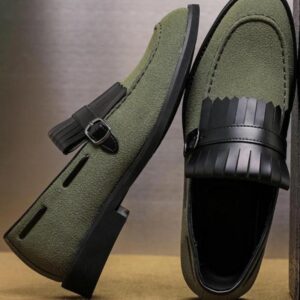 Men's Solidcolor Loafer Shoes With Tassel Accents