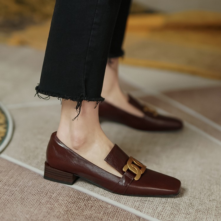 Female Square Toe Low Heel Retro Brown Leather Shoes - Image 3