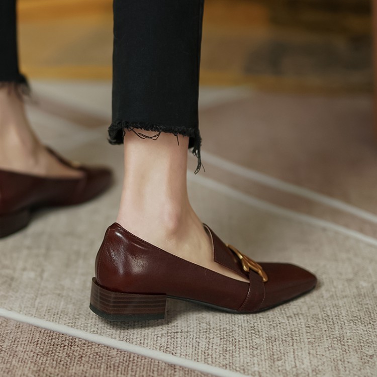 Female Square Toe Low Heel Retro Brown Leather Shoes - Image 8