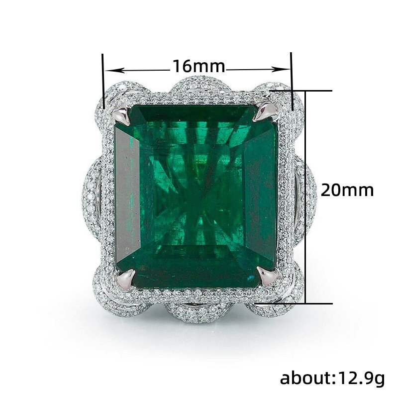 Elegant And Dramatic Emerald Tourmaline Ring With A Rectangular Design - Image 3