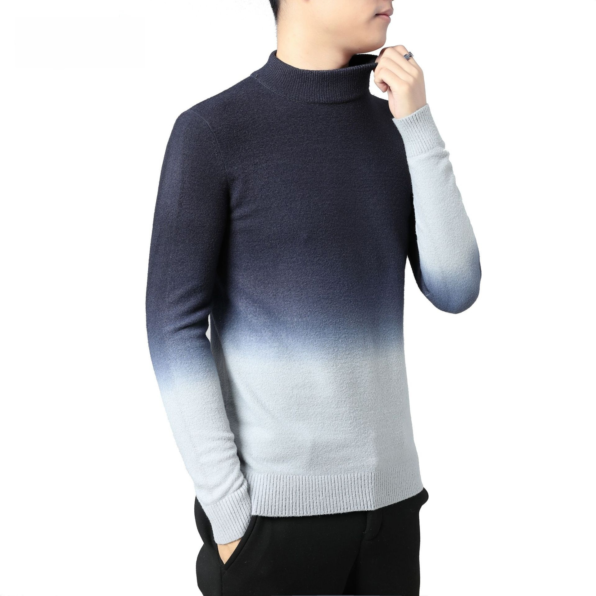 Gradient Colored Slimfitting Thickened Men's Pullover Sweater - Image 4