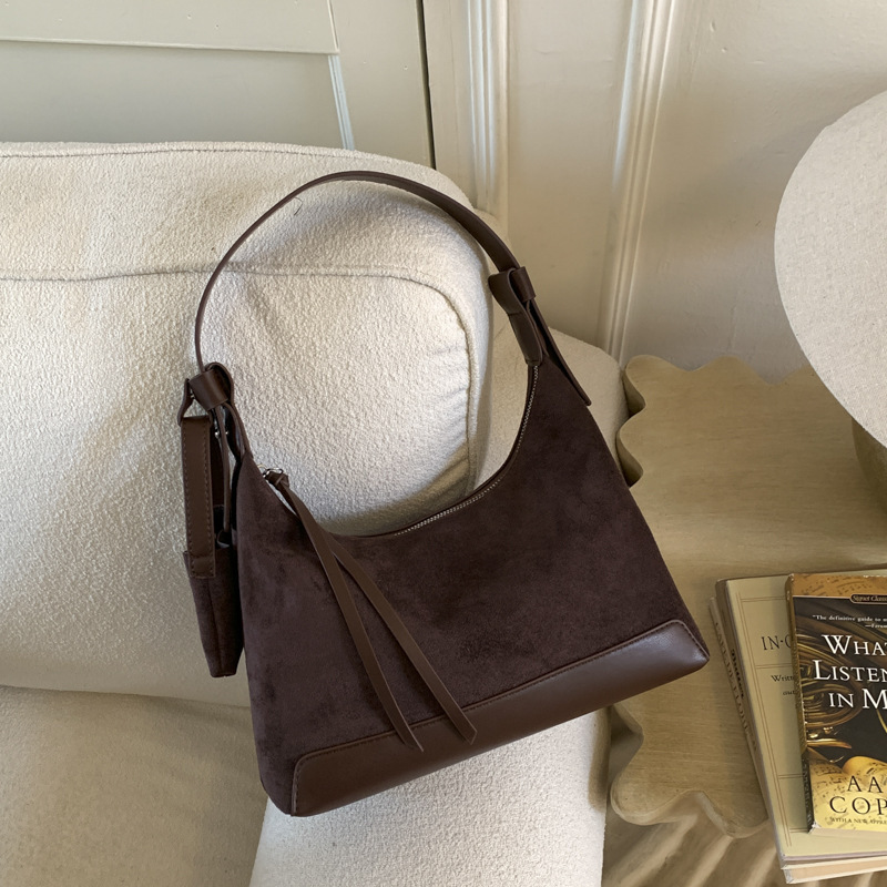 Retro Niche Hand-held Dumpling Versatile Casual Suede Crossbody Shoulder Bag - Image 5