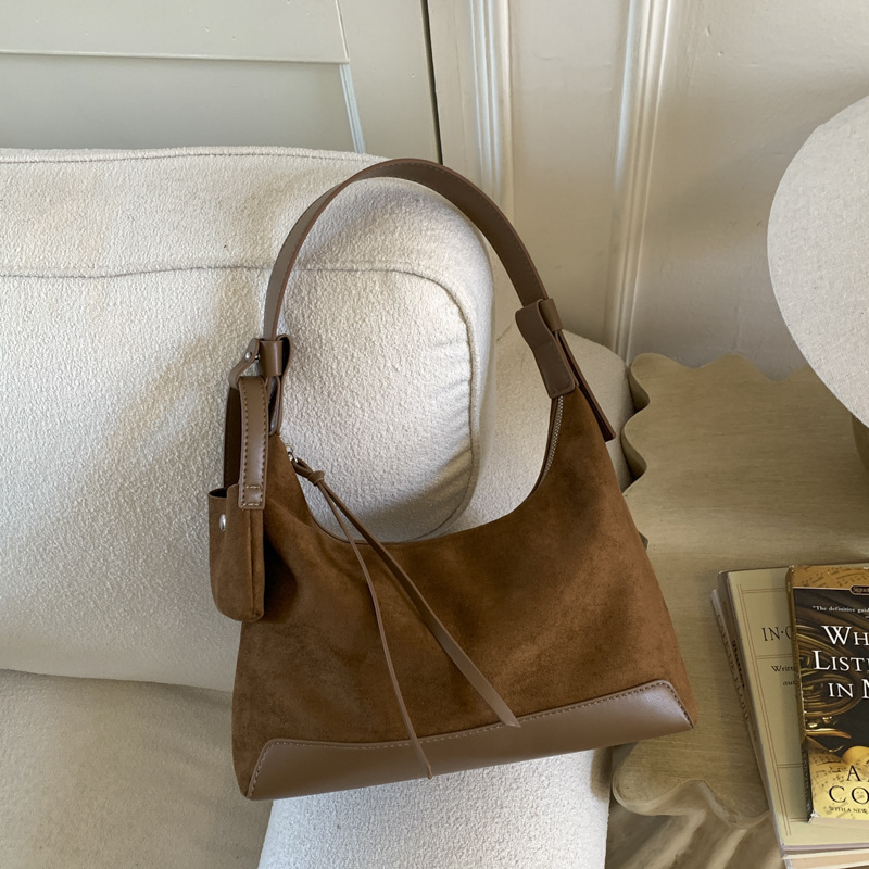 Retro Niche Hand-held Dumpling Versatile Casual Suede Crossbody Shoulder Bag - Image 3