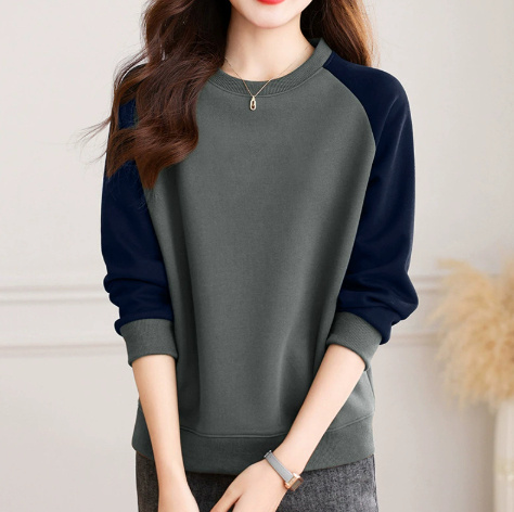Womens Crew-neck Sweatshirt With Raglan Sleeves Niche - Image 3