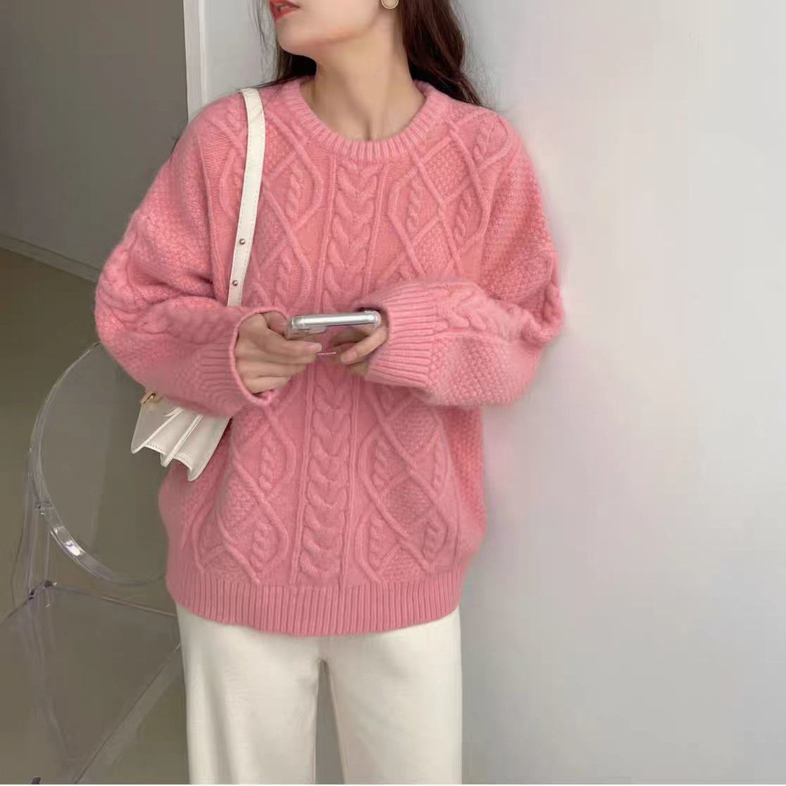 Thickened Relaxed-fit Cable-knit Crew-neck Sweater That Flatters Your