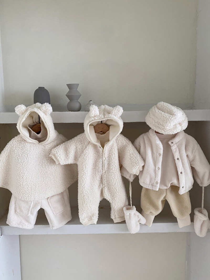 Baby Winter Boys And Girls Bear Double-sided Lamb Hooded Cotton Jersey - Image 2