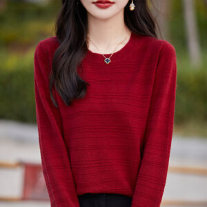 Round-neck Knit Top A Loose Solid-color Piece For Layering