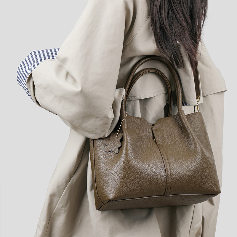 Womens Luxury-yet-affordable Designer-inspired Niche Crossbody Bag - Image 6